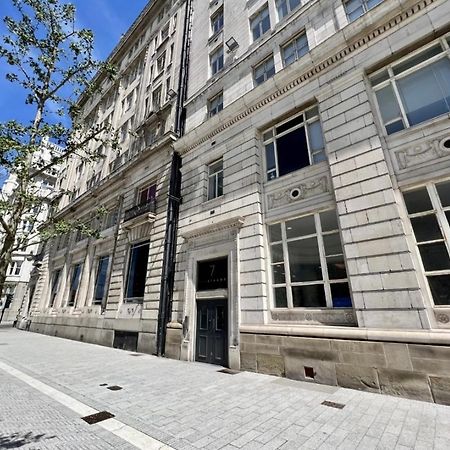 Liverpool Waterfront Apartment Exterior photo